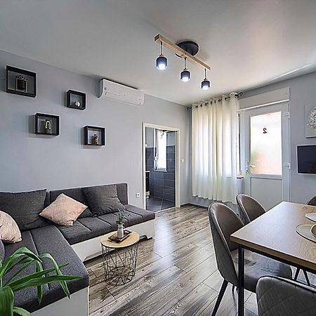 Apartment Korado Pula Exterior foto