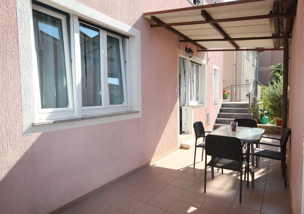 Apartment Korado Pula Habitación foto